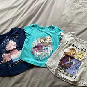 Girls size 4 Frozen T-shirts bundle of 3